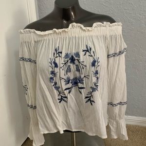 American eagle off the shoulder blue and white top